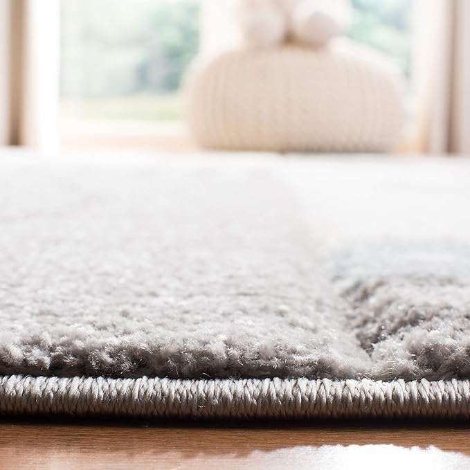 SAFAVIEH Carousel Kids Collection Runner Rug - 2'3" x 6', Grey & Ivory, Animal Design, Non-Shedding & Easy Care, Ideal for High Traffic Areas for Boys & Girls in Playroom, Nursery, Bedroom (CRK188B)