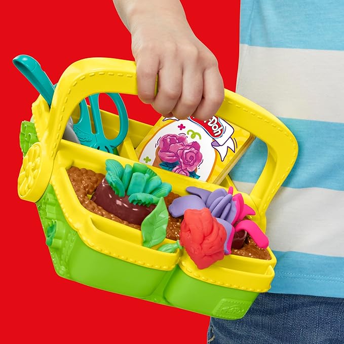 Play-Doh Blooming Flower Garden Toy Playset, Nature Pretend Play, Kids Arts & Crafts Ages 3+