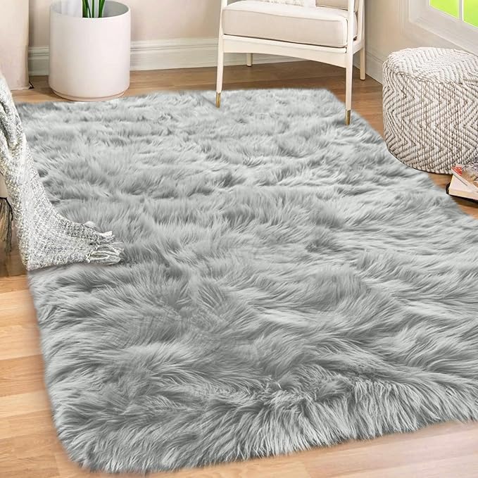 Gorilla Grip Fluffy Faux Fur Rug, Machine Washable Soft Furry Area Rugs, Rubber Backing, Plush Floor Carpets for Baby Nursery, Bedroom, Living Room Shag Carpet, Luxury Home Decor, 5x7, Light Gray