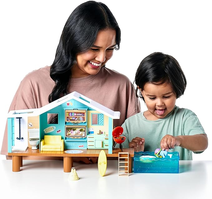 Bluey Beach Cabin Playset, with Exclusive Figure with Goggles. Includes 10 Play Pieces and Sticker Sheet