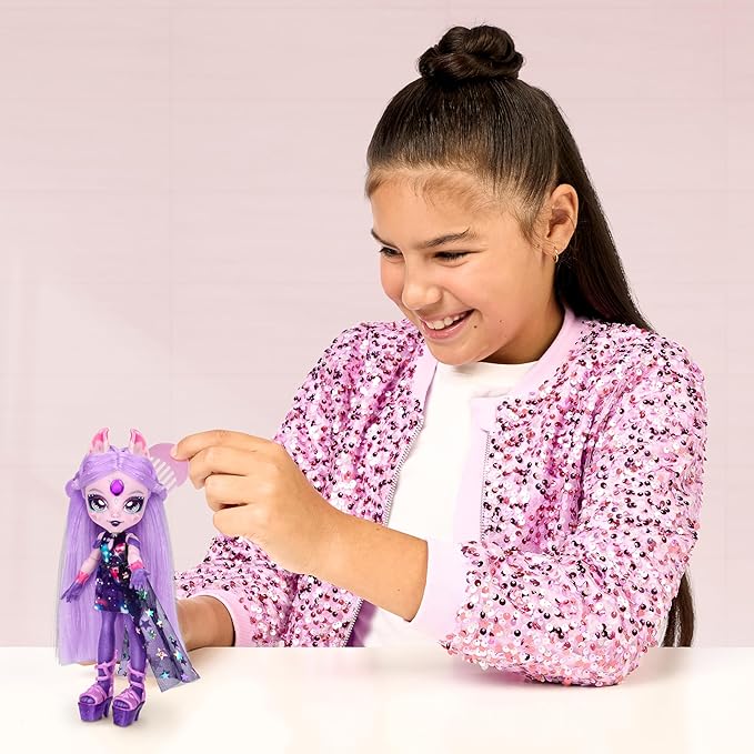 Magic Mixies Pixlings Shimmerverse Series, Create & Mix A Magic Potion to Reveal Howlexa The Wolf Pixling, Watch As This Beautiful 6.5" Fashion Doll Appears Inside The Potion Bottle