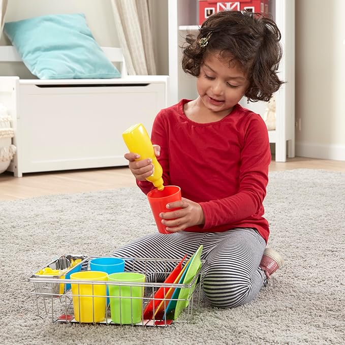 Melissa & Doug Let's Play House Wash and Dry Dish Set (24 pcs)
