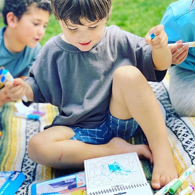 Crayola Baby Shark Color Wonder Travel Activity Pad, Mess Free Coloring, Gift for Kids, 3, 4, 5,