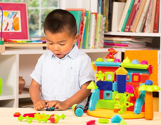 Battat- Bristle Blocks- STEM Interlocking Building Blocks- 128 pc Playset- Reusable Storage Bucket- Developmental Toys for Toddlers & Kids- Jungle Adventure Bucket- 2 Years +