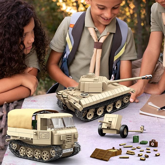 WW2 Panther Medium Tank & RSO Tractor Vehicle Building Blocks, Compatible with Lego Military Set, Great Army Gift for Kids and Teens Over 8 Years Old (1078 Pieces)