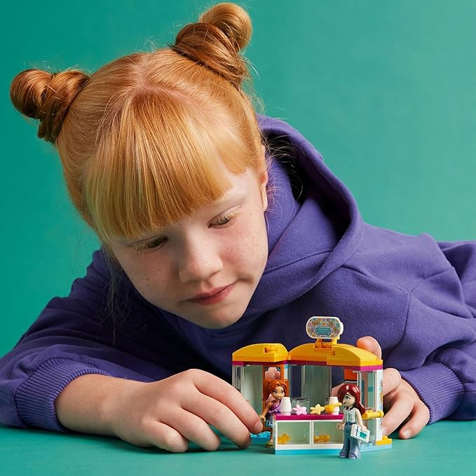 LEGO 42608 Friends Mini-Boutique, 2 Spielfiguren, modische Accessoires