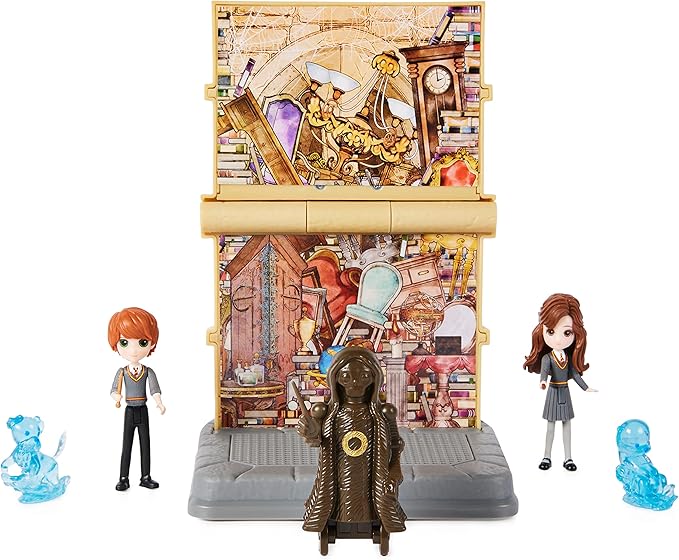 Wizarding World Harry Potter, Room of Requirement 2-in-1 Transforming Playset with 2 Exclusive Figures and 3 Accessories, Kids Toys for Ages 5 and up