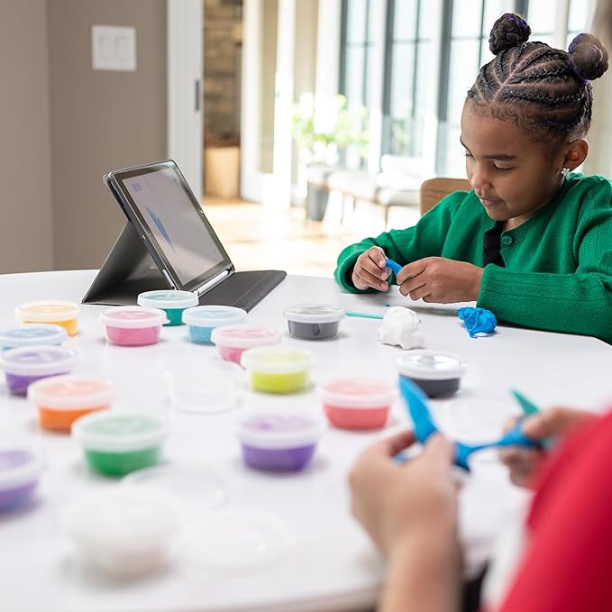 Fat Brain Toys Hey Clay Ocean Creatures, Air Dry Clay Kit with Interactive App for Kids & Tweens, Modeling Clay and Crafts Set