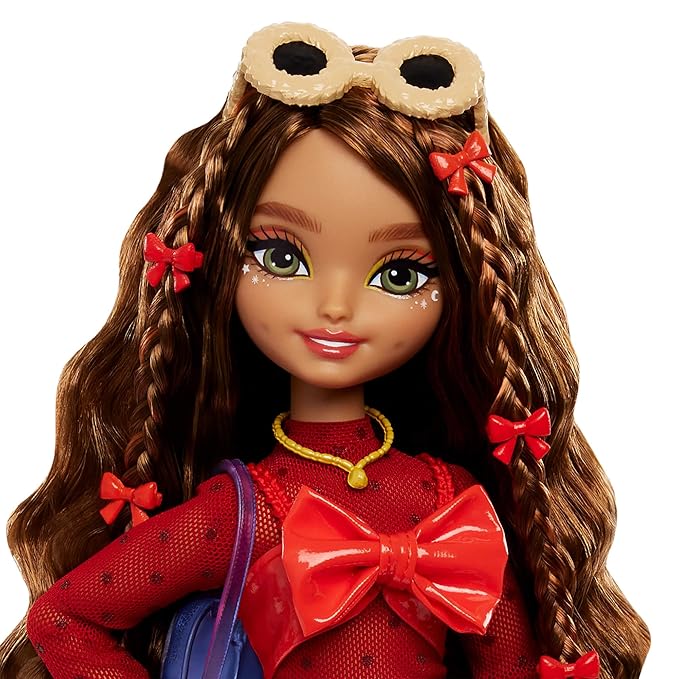 Barbie Dream Besties Playset, Teresa Posable Fashion Doll with Brown Hair & Hairstyling Clips, 10 Video Game-Themed Accessories