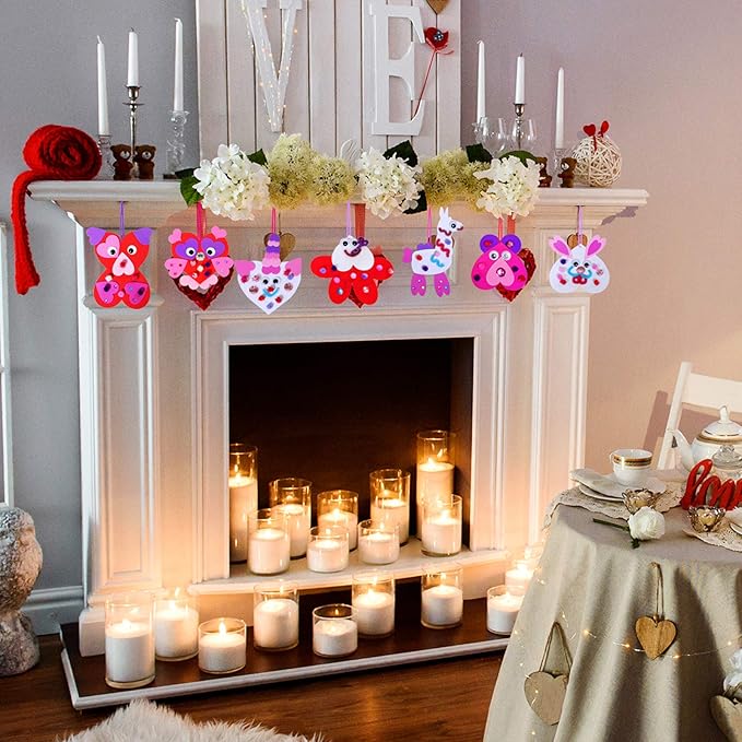 Winlyn Craft Kit, 24 Sets Valentine's Day Animal Ornaments, DIY Heart Crafts Stickers, Art Sets for Kids Party Classroom Activities Gift Exchange