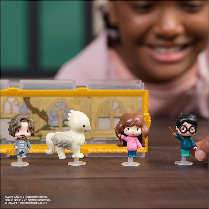 Wizarding World Harry Potter, Micro Magical Moments Prisoner of Azkaban Rescue Set with 4 Mini Figures & Display Case, Kids Toys for Ages 6 and up