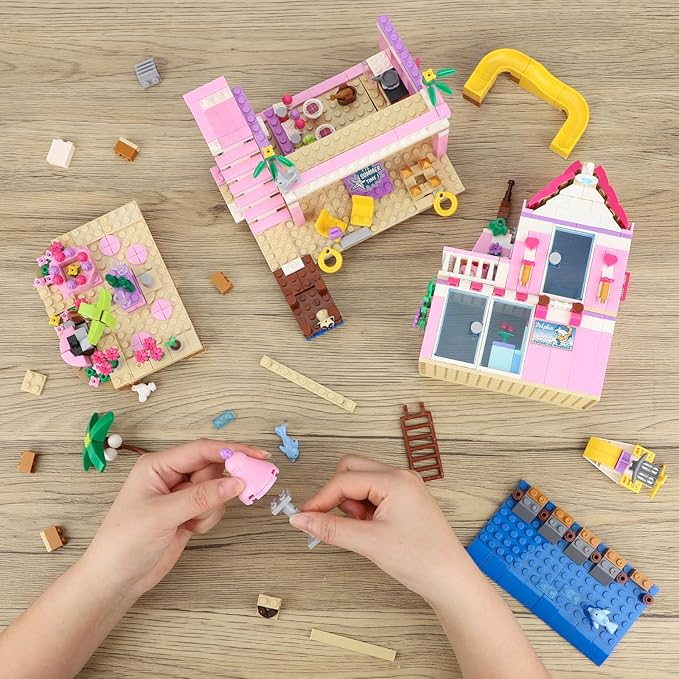 Pink Girls Seaside Beach Villa Friends Building Set Compatible with Lego Friends Construction Educational Toy for Kids Age 8-12 and Up 822 PCS