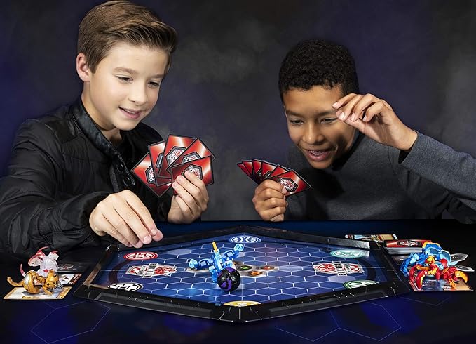 Bakugan Ultra, Howlkor, 3-inch Collectible Action Figure and Trading Card, for Ages 6 and Up