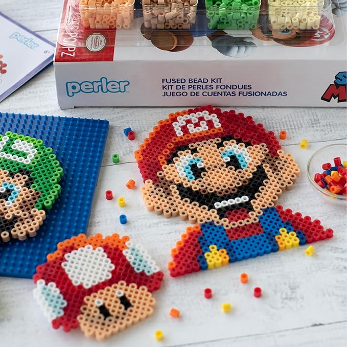 Perler 80-57090 Nintendo Super Mario Fused Bead Deluxe Box Kit, 8 Unique Patterns, Multicolor, 4385 Pieces
