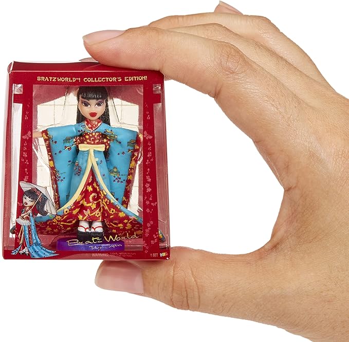 MGA's Miniverse Bratz Minis - 2 Bratz Minis in Each Pack, Blind Packaging Doubles as Display, Y2K Nostalgia, Collectors Ages 6 7 8 9 10+