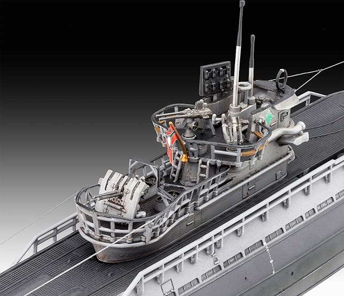 Revell RV05167 Kit 1:144-German Submarine Type IX C/40 (U190), Unpainted