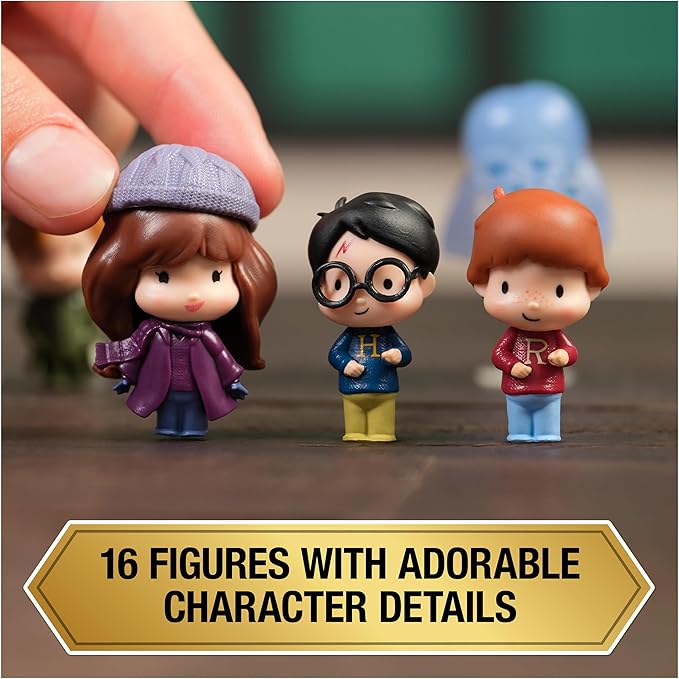 Wizarding World Harry Potter, Micro Magical Moments Glow in The Dark Advent Calendar 2024, 24 Surprise Toys, Christmas Countdown Calendar for Ages 6+