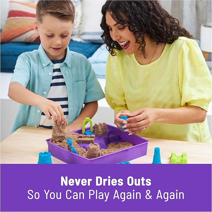Kinetic Sand, Deluxe Beach Castle Playset with 2.5lbs Play Sand, Tools & Molds, Sensory Toys for Kids Ages 5 and up