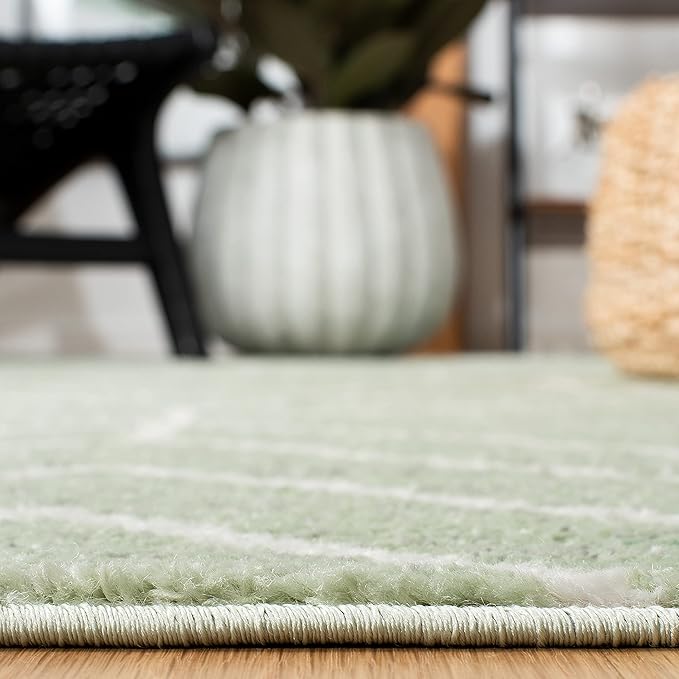 SAFAVIEH Adirondack Collection Accent Rug - 4' x 6', Sage & Ivory, Modern Geometric Design, Non-Shedding & Easy Care, Ideal for High Traffic Areas in Entryway, Living Room, Bedroom (ADR241Y)