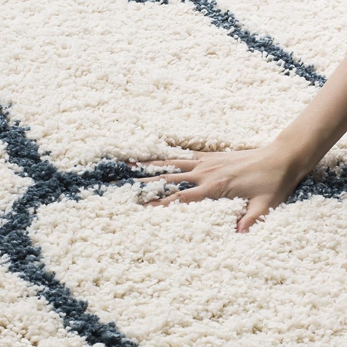 SAFAVIEH Hudson Shag Collection Runner Rug - 2'3" x 6', Ivory & Slate Blue, Trellis Design, Non-Shedding & Easy Care, 2-inch Thick Ideal for High Traffic Areas in Living Room, Bedroom (SGH280T)
