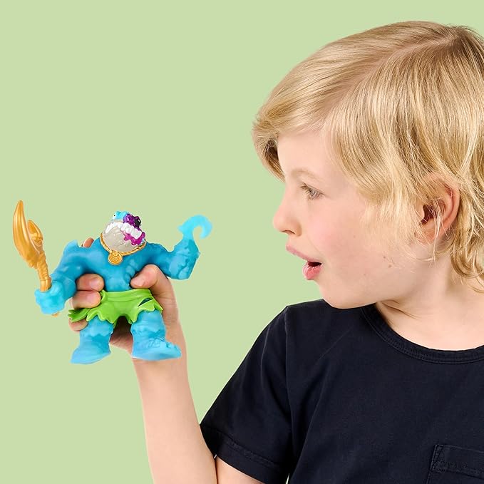 Heroes of Goo Jit Zu Cursed Goo Sea | Super Oozy, Goo Filled Toy Thrash Action Figure Hero Pack | with Color Changing Face That Reveals His Curse | Stretch Him 3 Times His Size