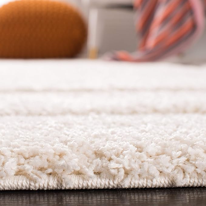 SAFAVIEH Florida Shag Collection Accent Rug - 3'3" x 5'3", Creme & Creme, Non-Shedding & Easy Care, 1.2-inch Thick Ideal for High Traffic Areas in Foyer, Living Room, Bedroom (SG454-1111)