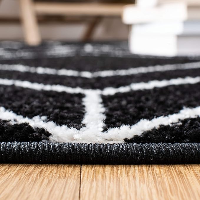 SAFAVIEH Adirondack Collection Runner Rug - 2'6" x 14', Black & Ivory, Modern Geometric Design, Non-Shedding & Easy Care, Ideal for High Traffic Areas in Living Room, Bedroom (ADR241Z)