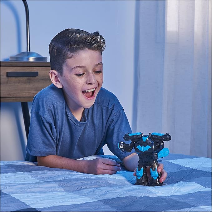 Batman 4-inch Batman Action Figure with Transforming Tech Armor, Kids Toys for Boys Ages 3 and Up