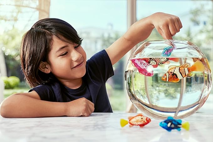 Robo Alive Robo Fish Robotic Swimming Fish (Pink + Golden) by ZURU Water Activated, Changes Color, Comes with Batteries, Amazon Exclusive (2 Pack) Series 3