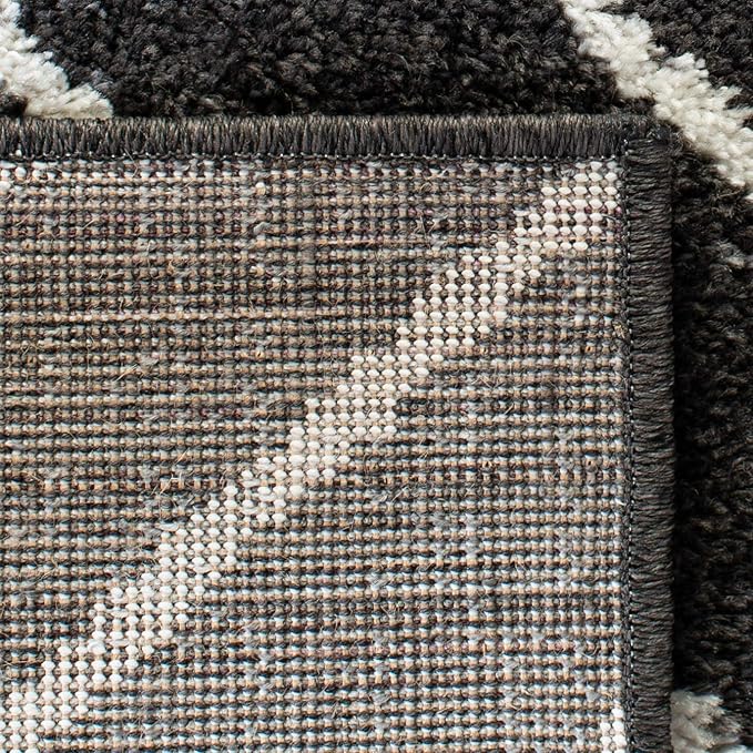 SAFAVIEH Adirondack Collection Accent Rug - 3' x 5', Brown & Ivory, Modern Geometric Design, Non-Shedding & Easy Care, Ideal for High Traffic Areas in Entryway, Living Room, Bedroom (ADR241T)