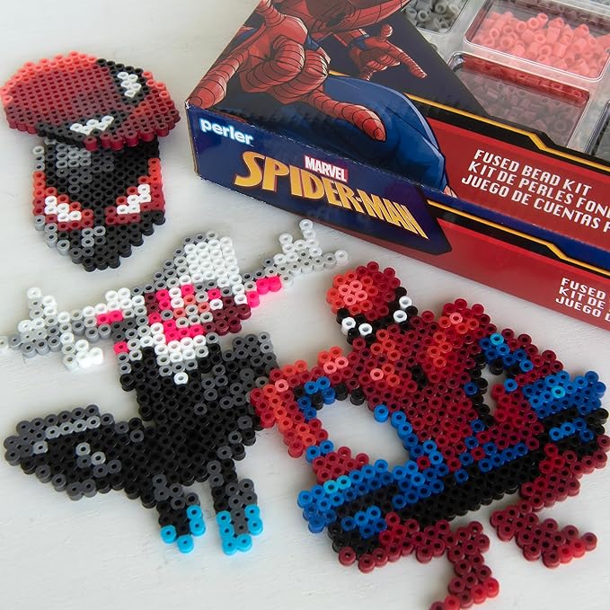 Perler Marvel's Spider-Man Deluxe Box Fused Bead Kit, 12 Unique Patterns with Pegboard, Multicolor 4453 Pieces