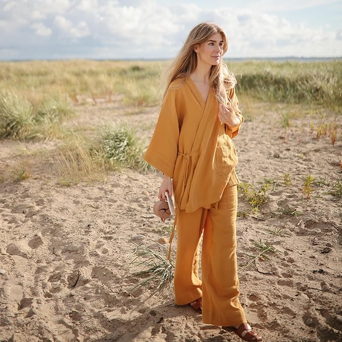 mushie Silicone Snack Cup | Spill Proof Food Container for Toddler and Baby (Cloudy Mauve)