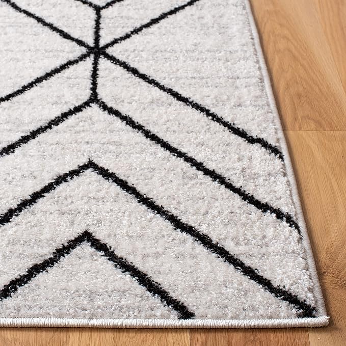 SAFAVIEH Adirondack Collection Accent Rug - 2'6" x 4', Ivory & Black, Modern Geometric Design, Non-Shedding & Easy Care, Ideal for High Traffic Areas in Entryway, Living Room, Bedroom (ADR241A)
