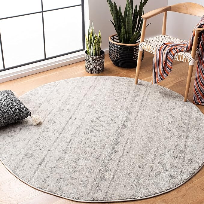 SAFAVIEH Adirondack Collection Accent Rug - 2'6" x 4', Ivory & Grey, Moroccan Boho Distressed Design, Non-Shedding & Easy Care, Ideal for High Traffic Areas in Entryway, Living Room, Bedroom (ADR119B)
