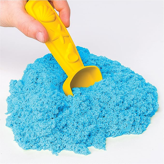 Kinetic Sand, Sandbox Set Kids Toy with 1lb All-Natural Blue and 3 Molds, Sensory Toys for Kids Ages 3 and Up