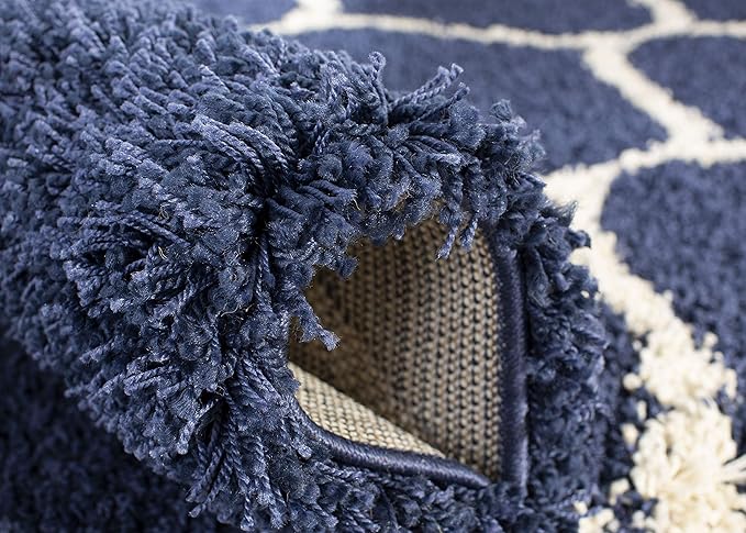 SAFAVIEH Hudson Shag Collection 5' Round Navy/Ivory SGH280C Moroccan Ogee Trellis Non-Shedding Living Room Bedroom Dining Room Entryway Plush 2-inch Thick Area Rug