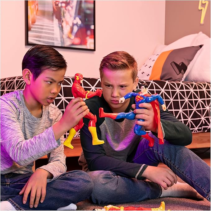 DC Comics 12-inch Action Figure 4-Pack with Superman, The Flash, Wonder Woman and Cyborg, Kids Toys for Boys and Girls Ages 3+