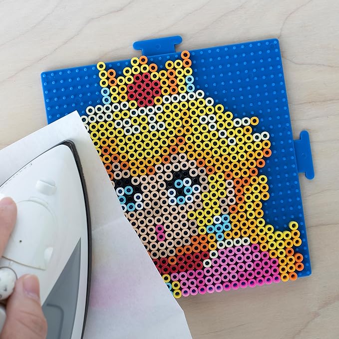 Perler 80-57090 Nintendo Super Mario Fused Bead Deluxe Box Kit, 8 Unique Patterns, Multicolor, 4385 Pieces