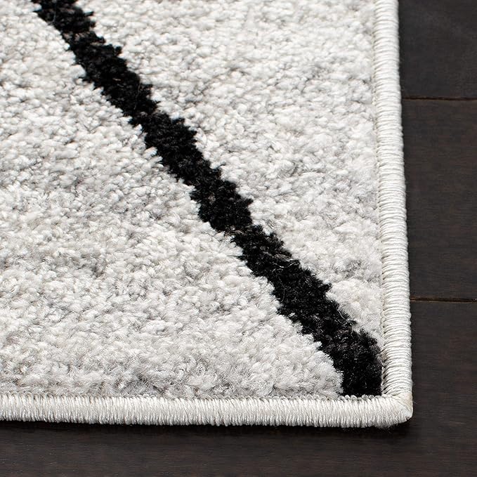 SAFAVIEH Adirondack Collection Runner Rug - 2'6" x 6', Ivory & Grey, Modern Geometric Design, Non-Shedding & Easy Care, Ideal for High Traffic Areas in Living Room, Bedroom (ADR251A)