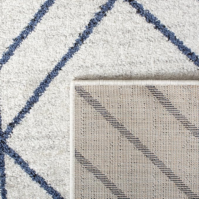 SAFAVIEH Adirondack Collection Accent Rug - 4' x 6', Light Grey & Navy, Modern Geometric Design, Non-Shedding & Easy Care, Ideal for High Traffic Areas in Entryway, Living Room, Bedroom (ADR241N)