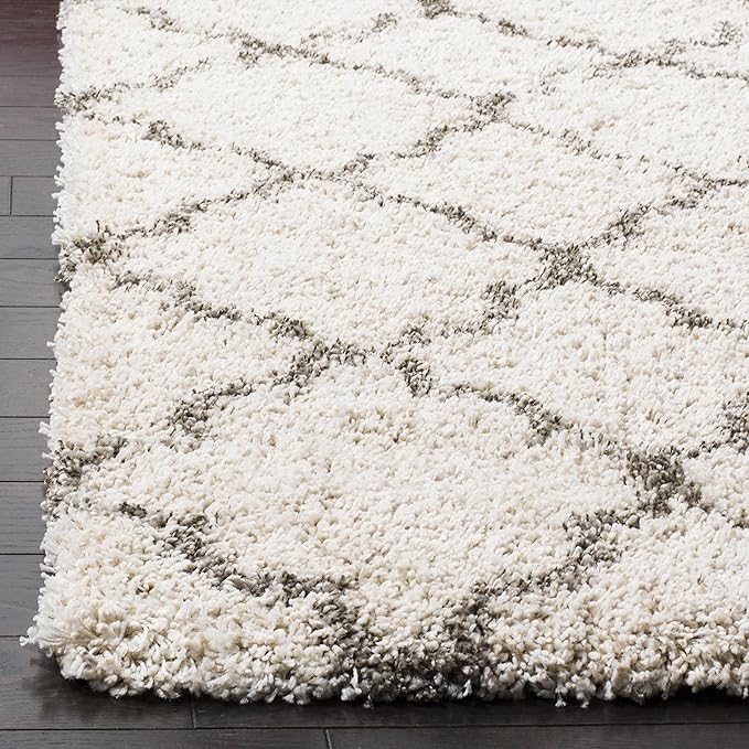 SAFAVIEH Hudson Shag Collection Accent Rug - 4' x 6', Ivory & Grey, Trellis Design, Non-Shedding & Easy Care, 2-inch Thick Ideal for High Traffic Areas in Entryway, Living Room, Bedroom (SGH282A)