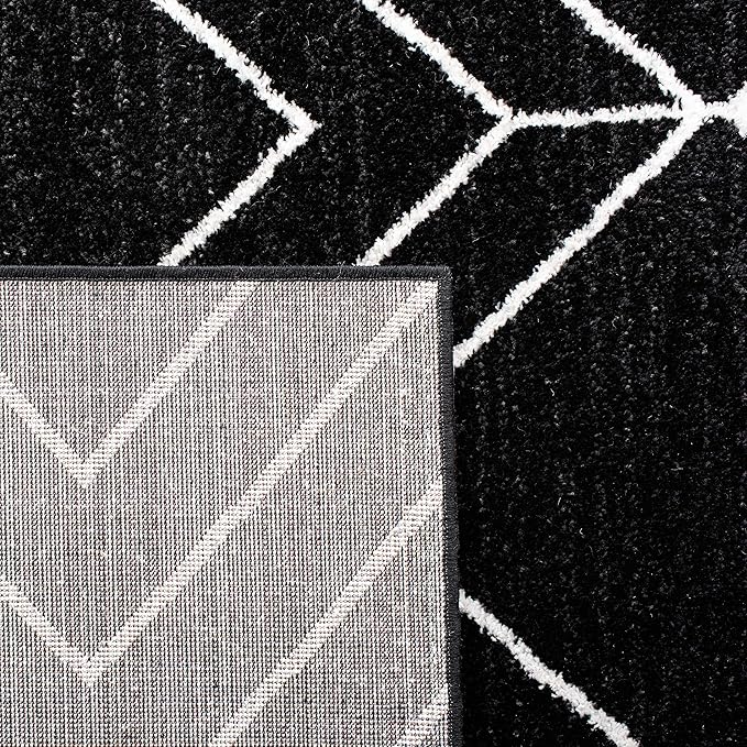 SAFAVIEH Adirondack Collection Runner Rug - 2'6" x 14', Black & Ivory, Modern Geometric Design, Non-Shedding & Easy Care, Ideal for High Traffic Areas in Living Room, Bedroom (ADR241Z)